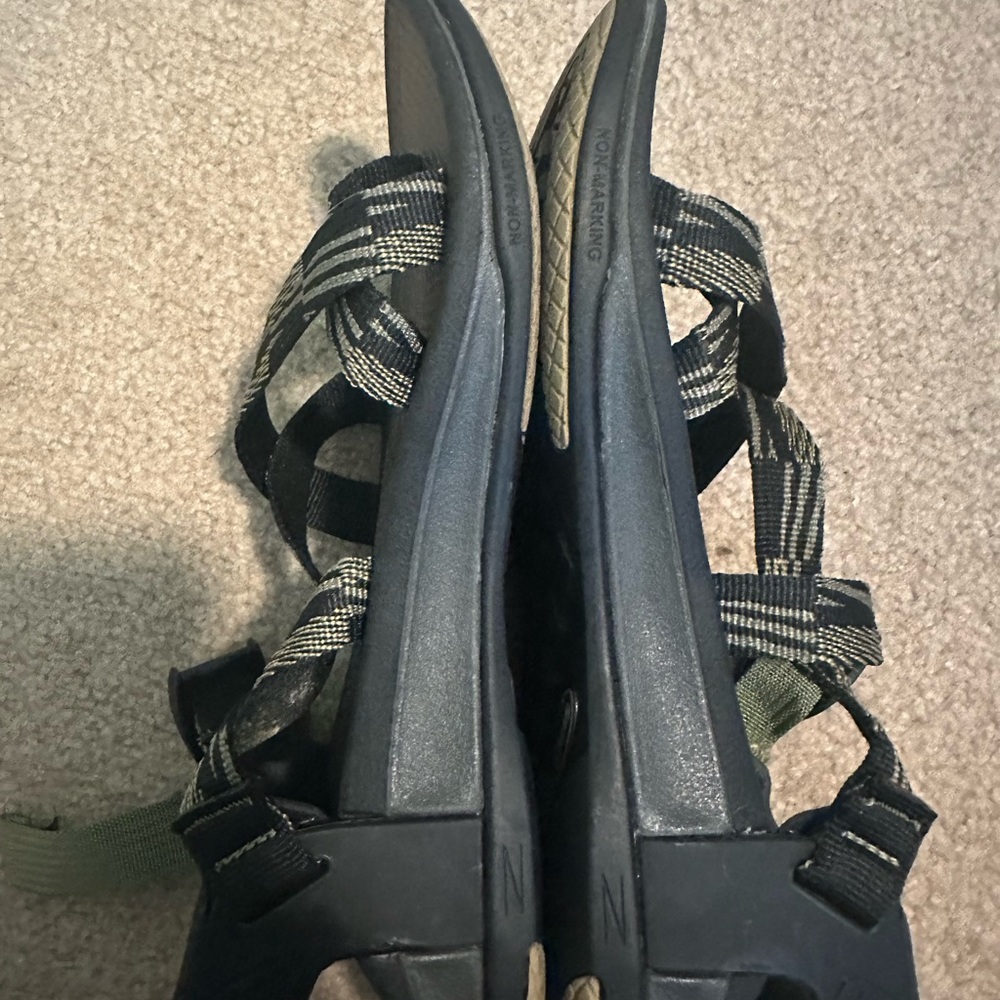 Chacos - worn a handful of times - Picture 5 of 7